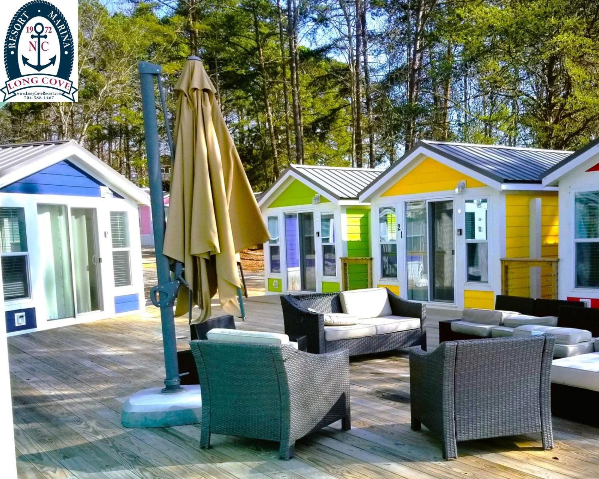 Long Cove Resort And Marina Charlotte Room photo